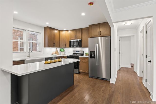 9646 S Harding Avenue, Evergreen Park, IL 60805