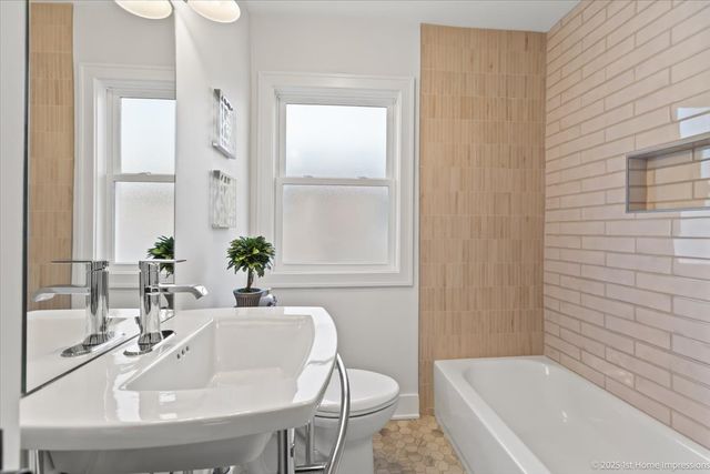 9646 S Harding Avenue, Evergreen Park, IL 60805