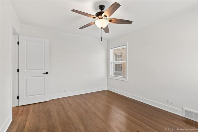 9646 S Harding Avenue, Evergreen Park, IL 60805