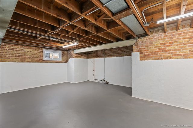 9646 S Harding Avenue, Evergreen Park, IL 60805