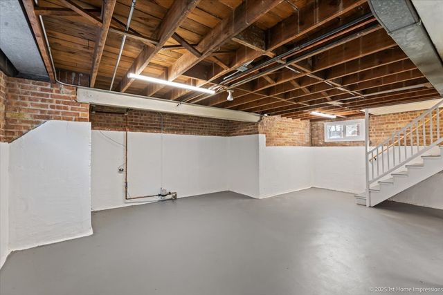 9646 S Harding Avenue, Evergreen Park, IL 60805