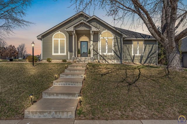 7710 SW 27th ST, Topeka, KS 66614