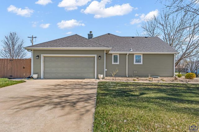 7710 SW 27th ST, Topeka, KS 66614