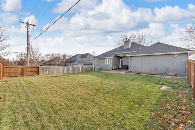 7710 SW 27th ST, Topeka, KS 66614