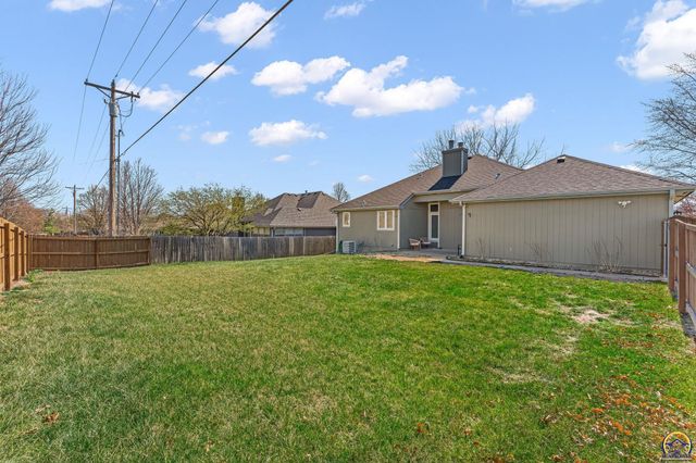 7710 SW 27th ST, Topeka, KS 66614