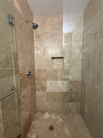 8435 Crespi Blvd 5, Miami Beach, FL 33141