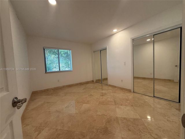 8435 Crespi Blvd 5, Miami Beach, FL 33141