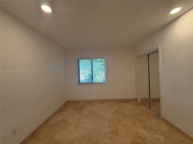 8435 Crespi Blvd 5, Miami Beach, FL 33141