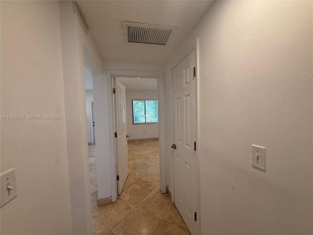 8435 Crespi Blvd 5, Miami Beach, FL 33141