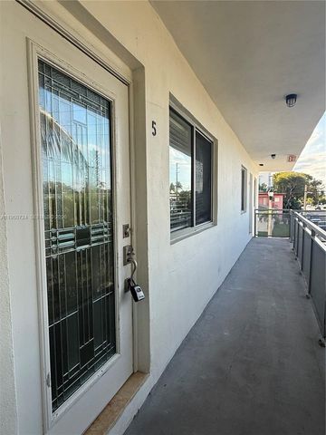 8435 Crespi Blvd 5, Miami Beach, FL 33141