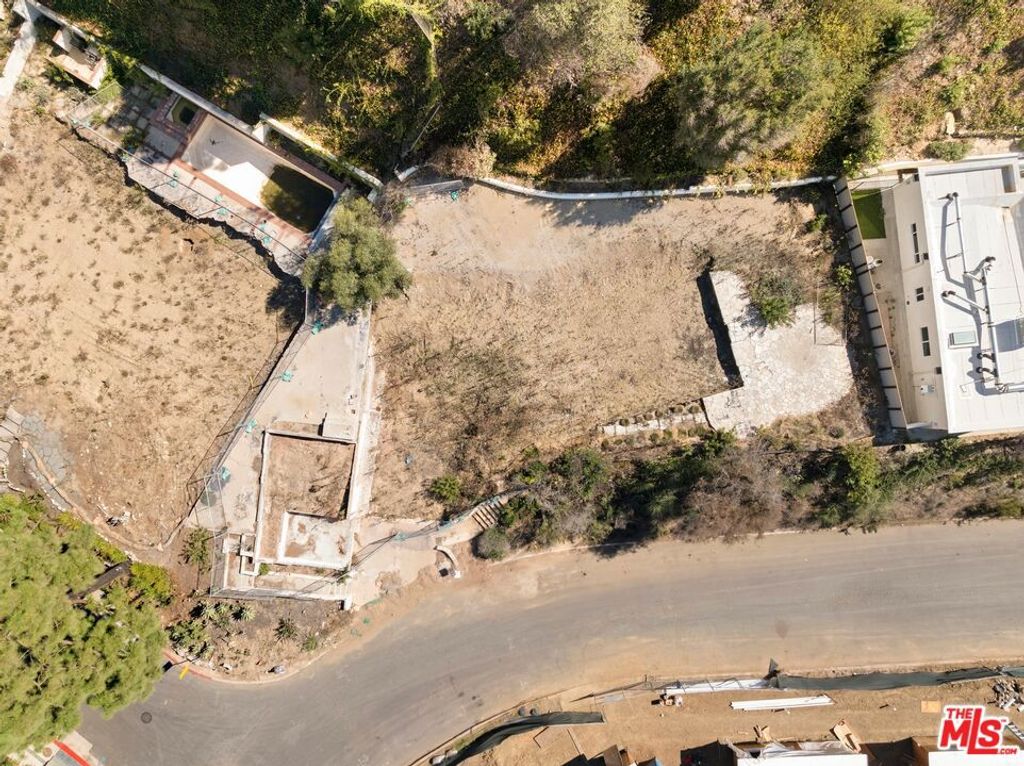 1140 Las Lomas Avenue, Pacific Palisades, CA 90272 — photo 2