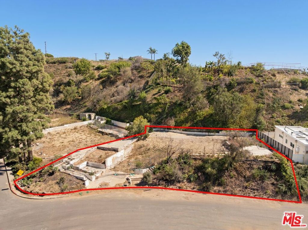 1140 Las Lomas Avenue, Pacific Palisades, CA 90272 — photo 3