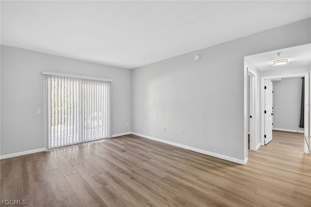 15585 Ocean Walk CIR 215, Fort Myers, FL 33908