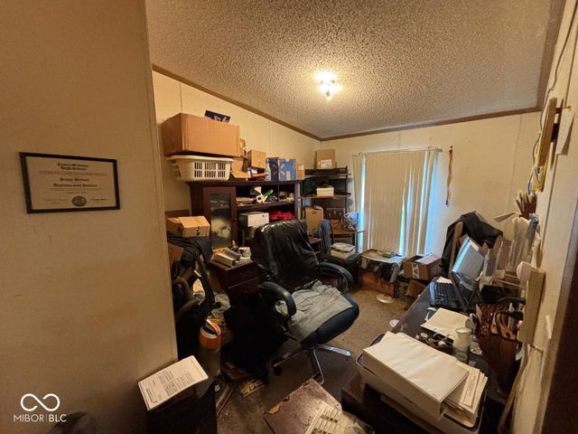 10708 N Colby Avenue, Muncie, IN 47303
