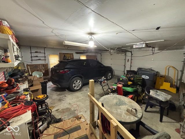 10708 N Colby Avenue, Muncie, IN 47303