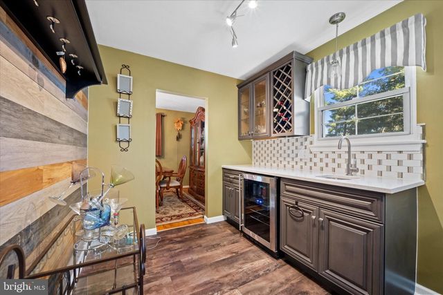 2215 REGAL DR, Wilmington, DE 19810
