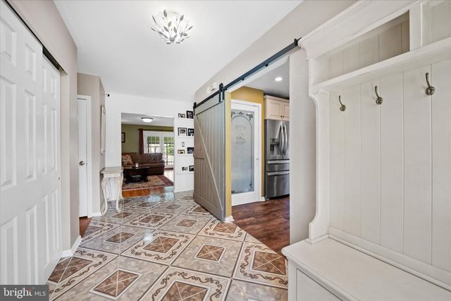 2215 REGAL DR, Wilmington, DE 19810
