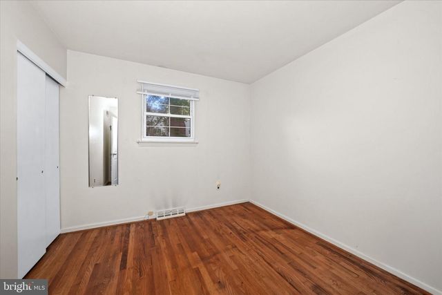 2215 REGAL DR, Wilmington, DE 19810