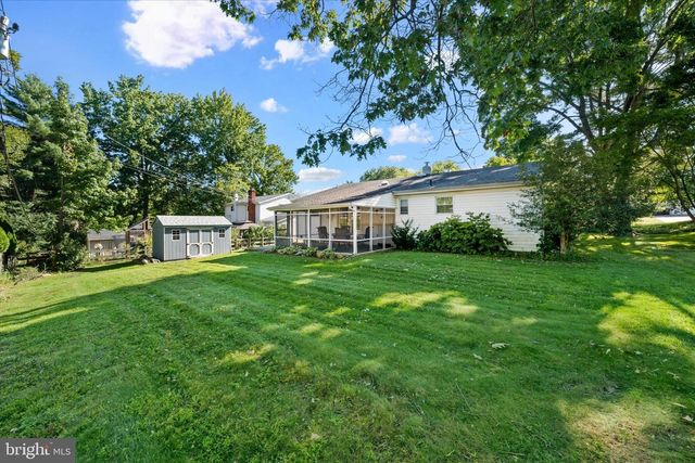 2215 REGAL DR, Wilmington, DE 19810
