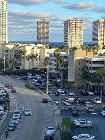 401 Golden Isles Drive 813, Hallandale Beach, FL 33009