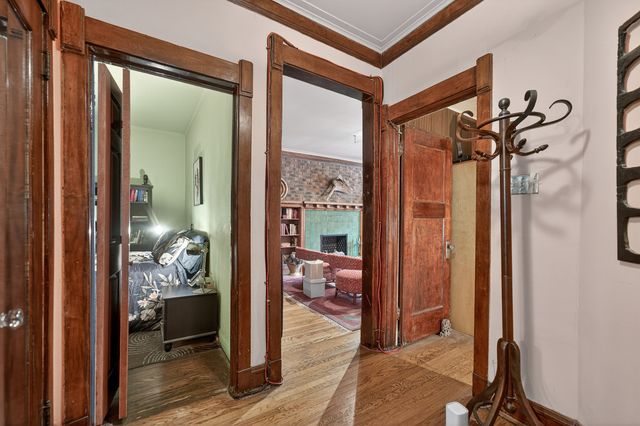 5474 S Everett Avenue 1N, Chicago, IL 60615