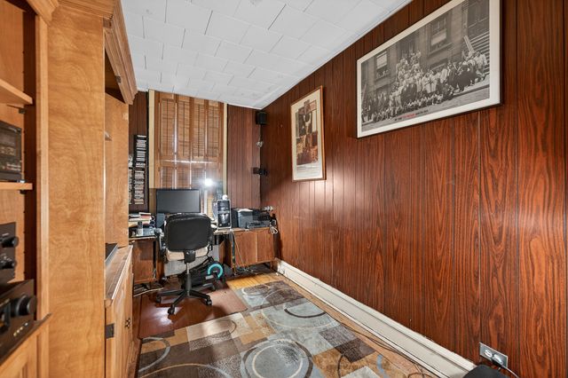 5474 S Everett Avenue 1N, Chicago, IL 60615