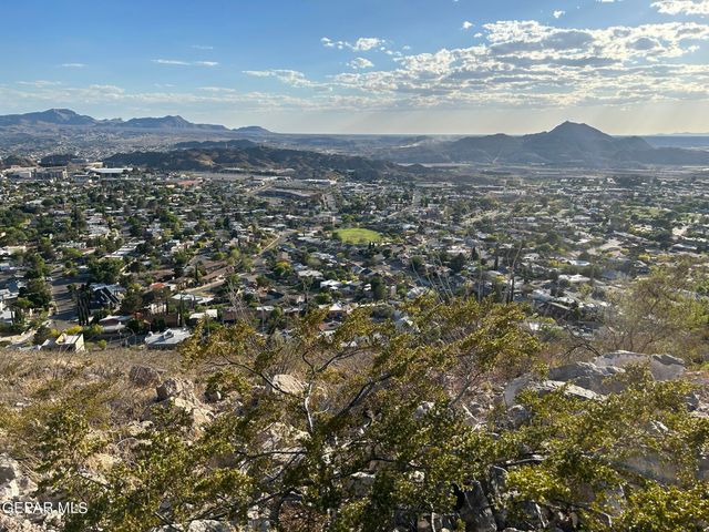 13 APACHE CREST Drive, El Paso, TX 79902
