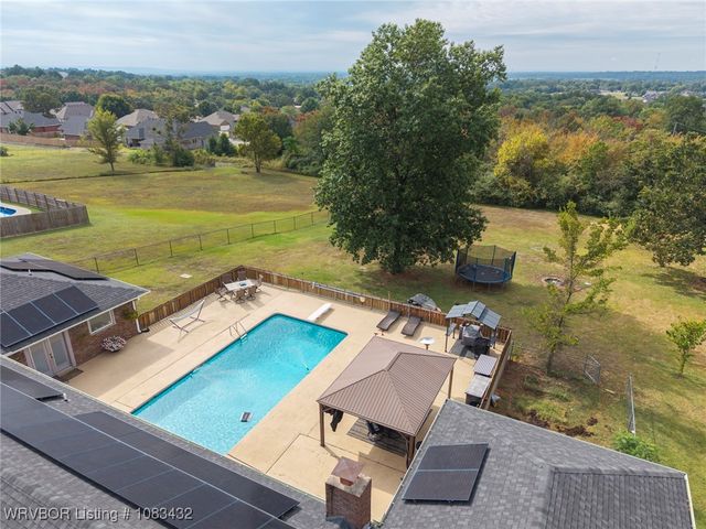 723 Canterbury Drive, Alma, AR 72921