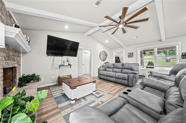 723 Canterbury Drive, Alma, AR 72921