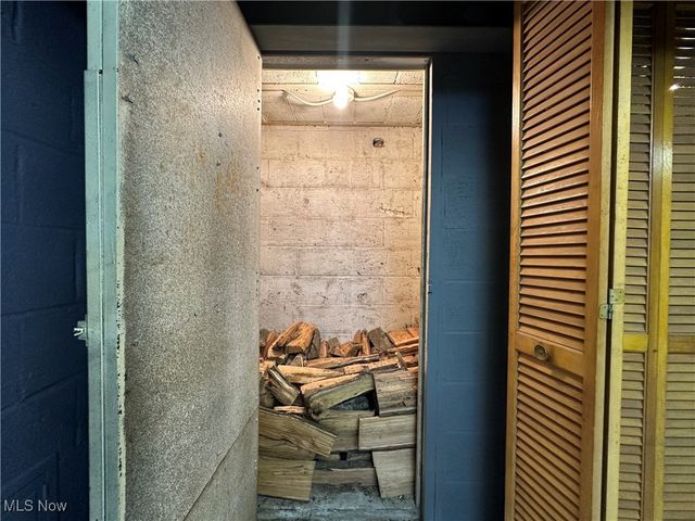 4811 W Pleasant Valley Road, Parma, OH 44129