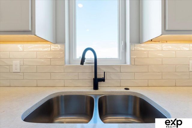 901 Haggard Street, Lincoln, NE 68521