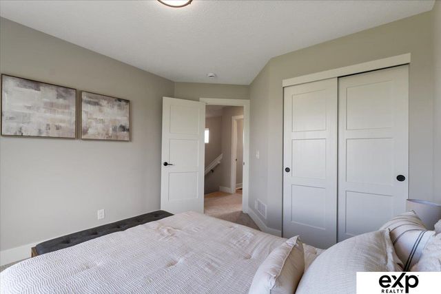 901 Haggard Street, Lincoln, NE 68521