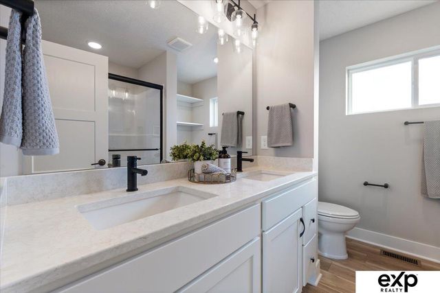 901 Haggard Street, Lincoln, NE 68521