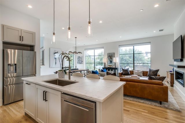 2719 Reagan Street 101, Dallas, TX 75219