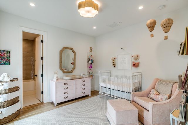 2719 Reagan Street 101, Dallas, TX 75219