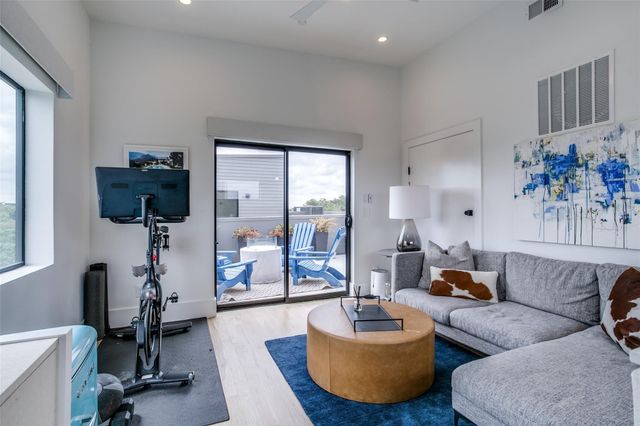 2719 Reagan Street 101, Dallas, TX 75219