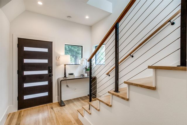 2719 Reagan Street 101, Dallas, TX 75219