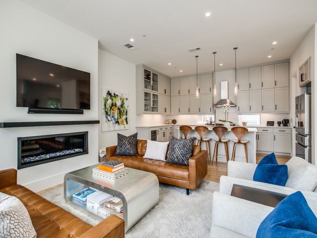 2719 Reagan Street 101, Dallas, TX 75219