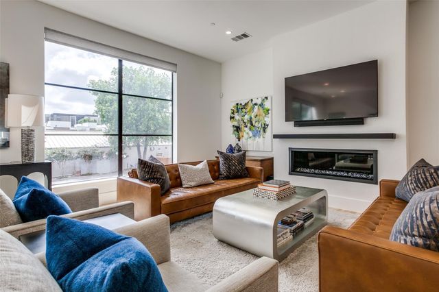 2719 Reagan Street 101, Dallas, TX 75219
