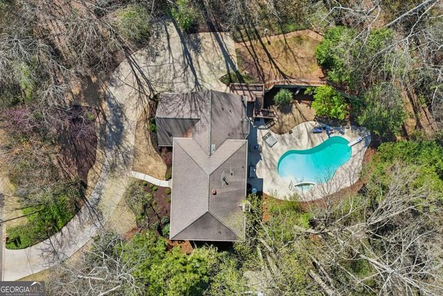210 Willow Lake Cove, Roswell, GA 30075