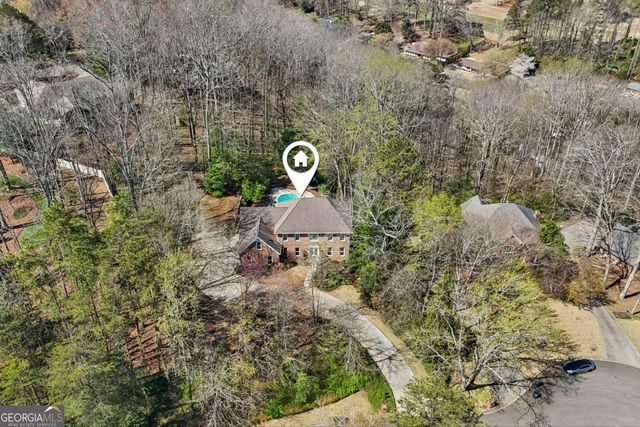 210 Willow Lake Cove, Roswell, GA 30075