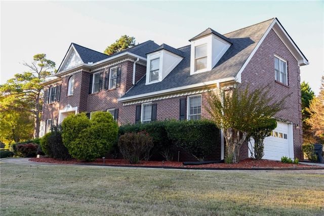 100 Acorn Ridge, Fayetteville, GA 30214