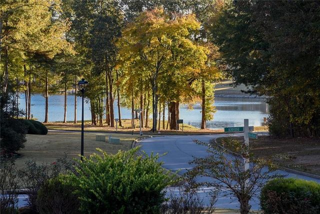 100 Acorn Ridge, Fayetteville, GA 30214