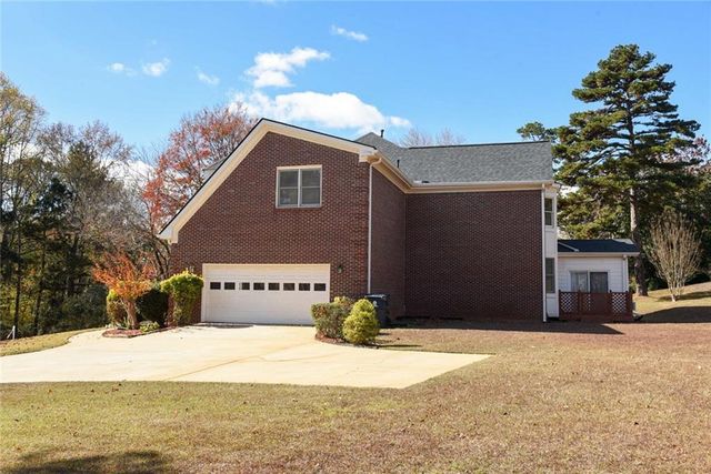 100 Acorn Ridge, Fayetteville, GA 30214