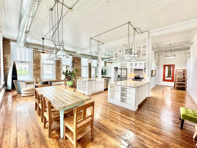 219 22nd Street 1, Galveston, TX 77550
