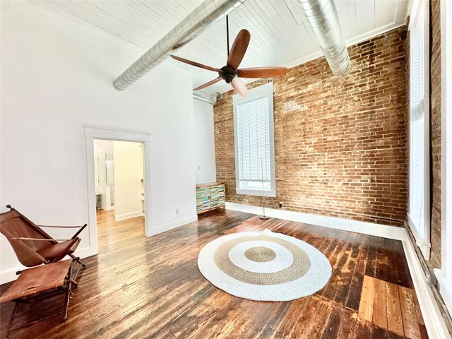 219 22nd Street 1, Galveston, TX 77550