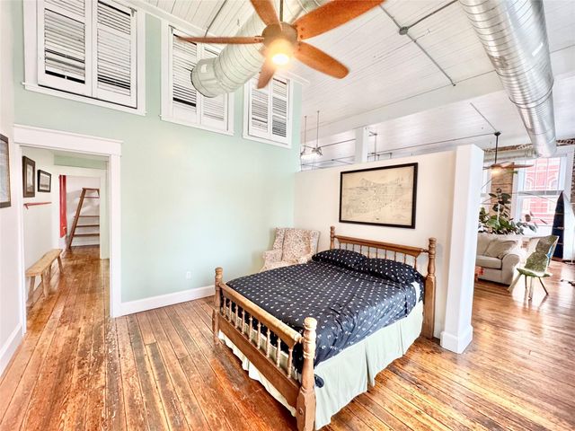 219 22nd Street 1, Galveston, TX 77550