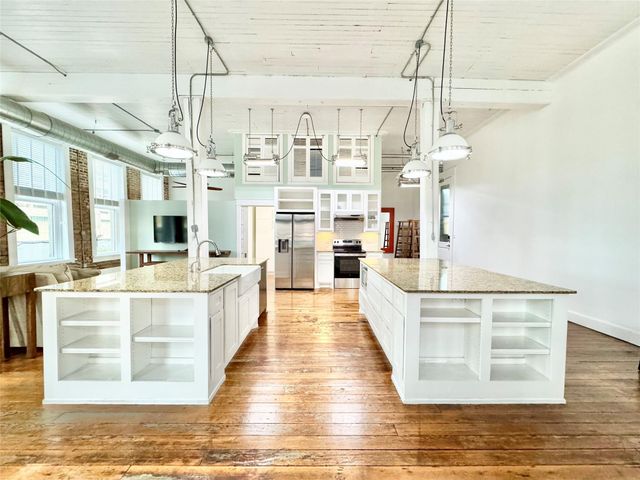 219 22nd Street 1, Galveston, TX 77550