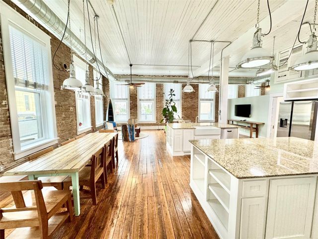 219 22nd Street 1, Galveston, TX 77550