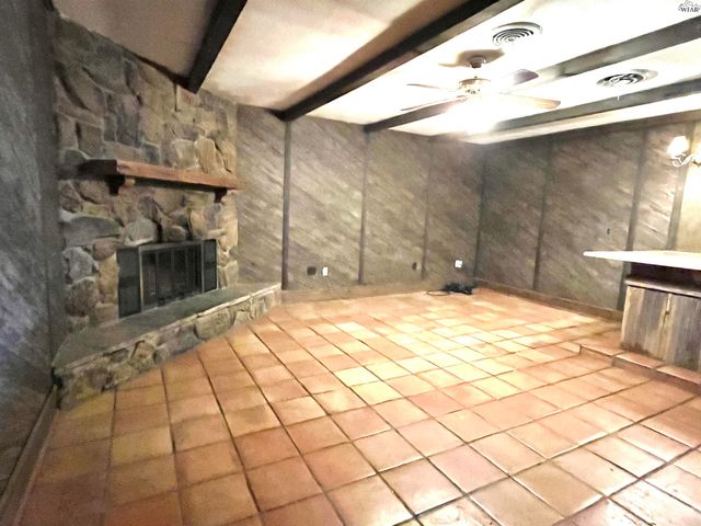 913 S PRESTON ROAD, Burkburnett, TX 76367